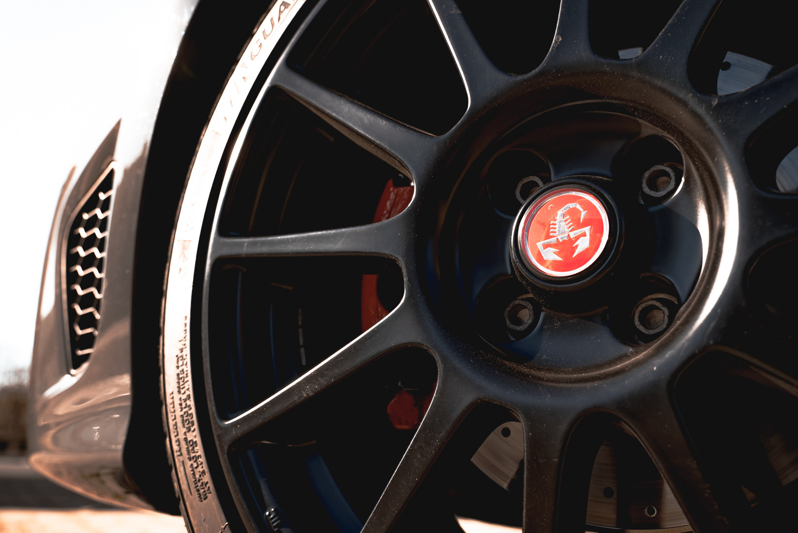 2017 Abarth 695 XSR Yamaha Limited Edition 18
