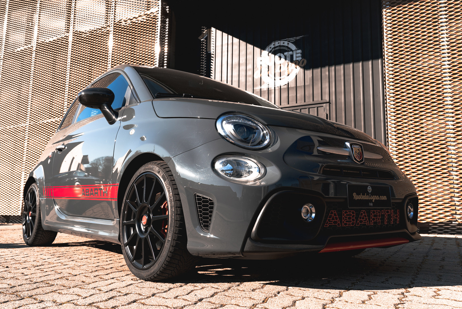 2017 Abarth 695 XSR Yamaha Limited Edition 6