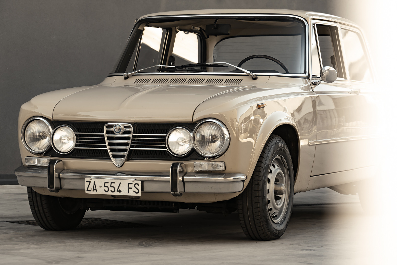 1972 Alfa Romeo Giulia Super 1300 5