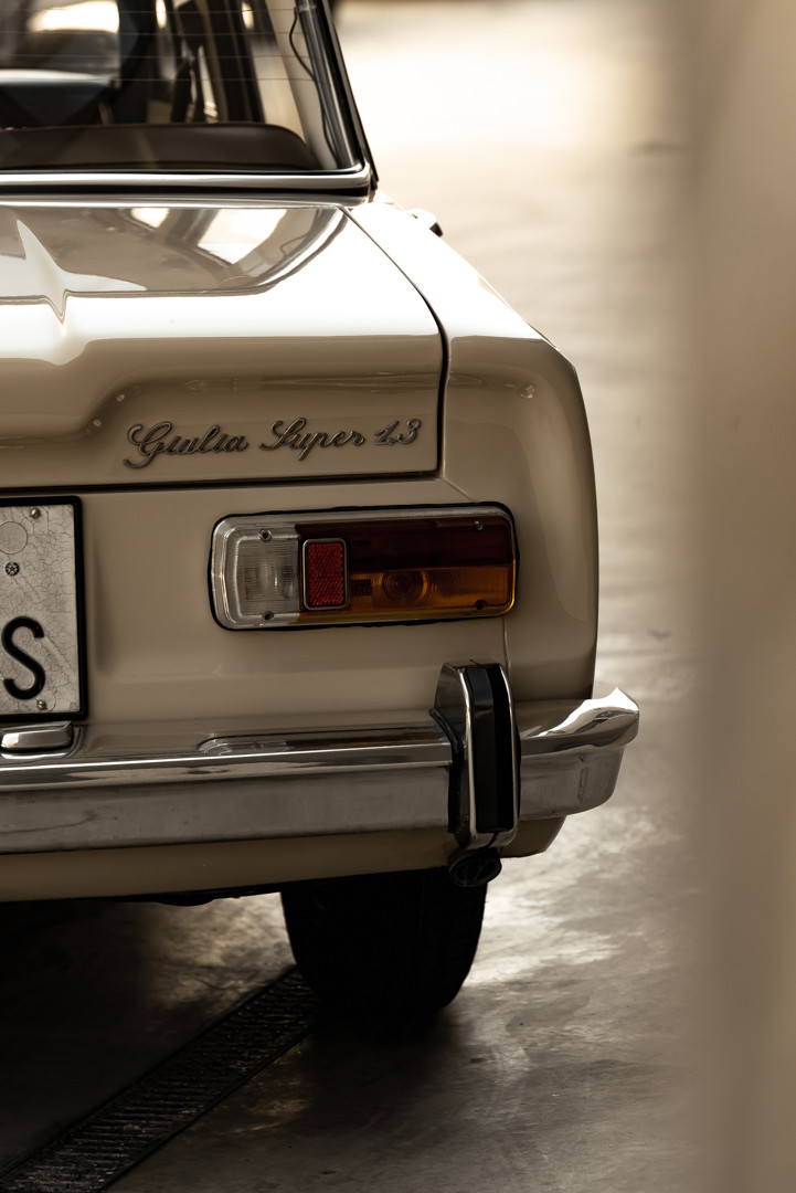 1972 Alfa Romeo Giulia Super 1300 8