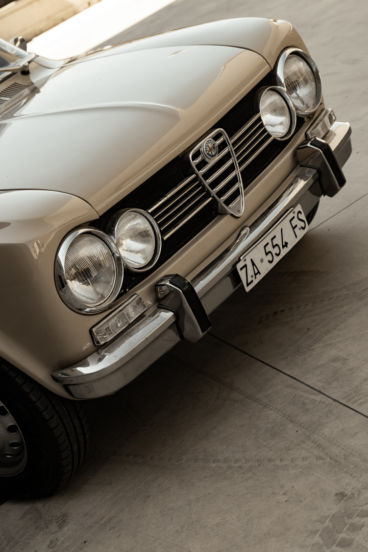 1972 Alfa Romeo Giulia Super 1300 11