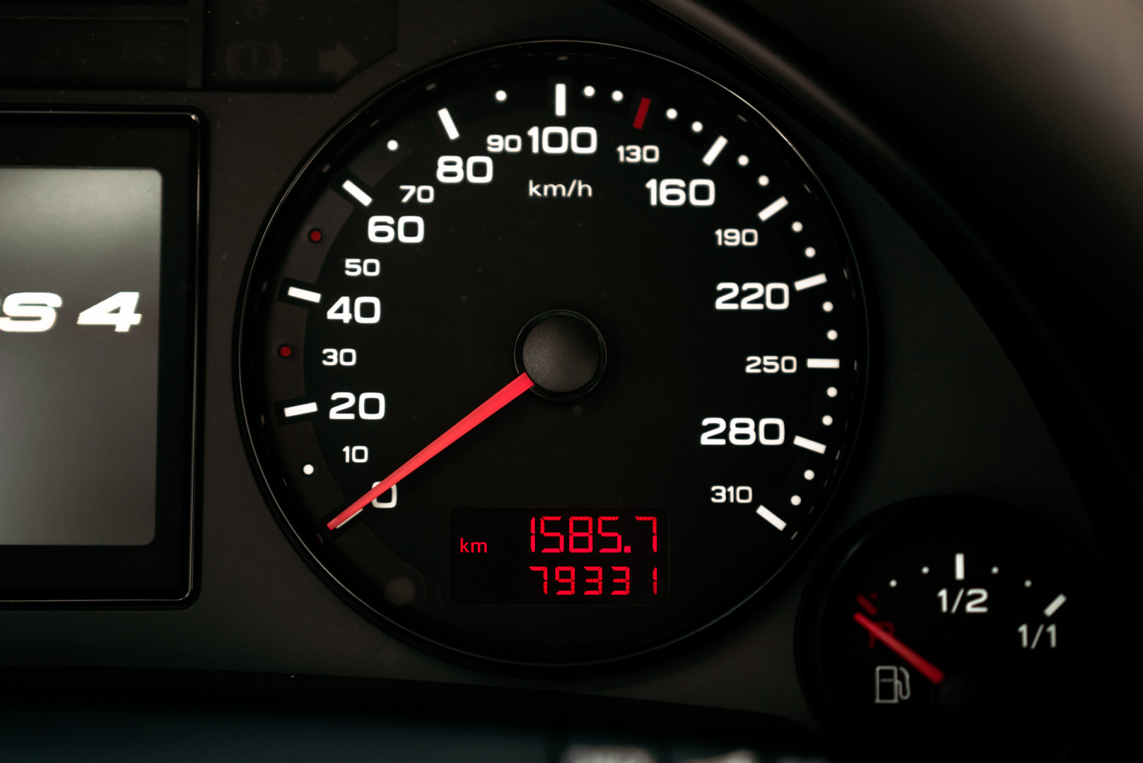 2006 Audi RS4 Avant Quattro V8 4.2 FSI 35