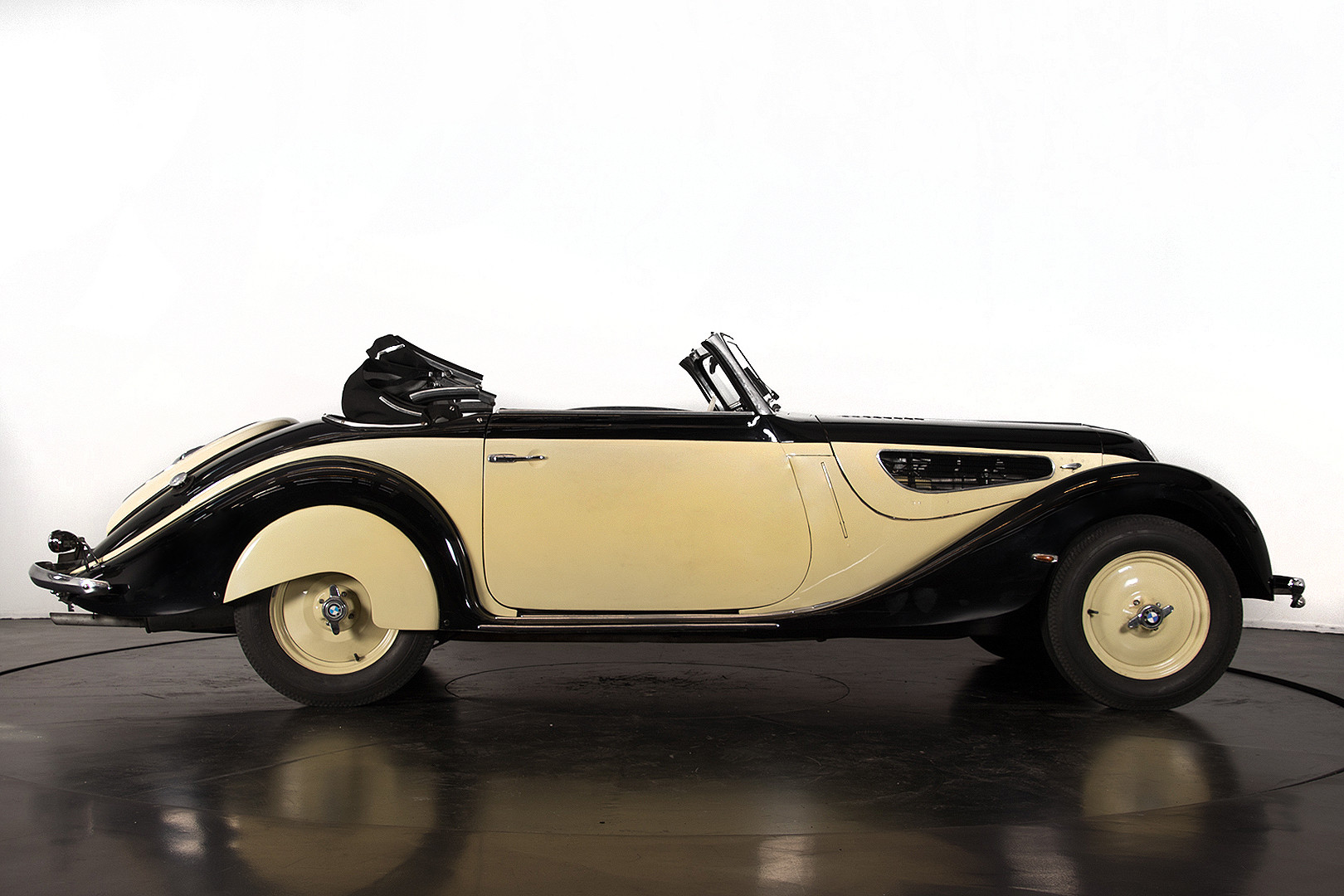1938 BMW 327/28 19