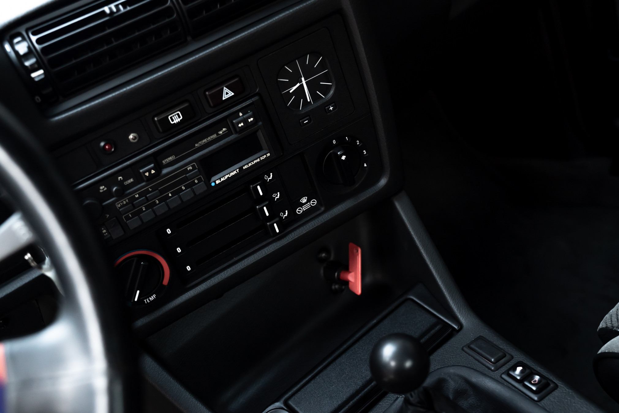 1988 BMW 320 IS 11