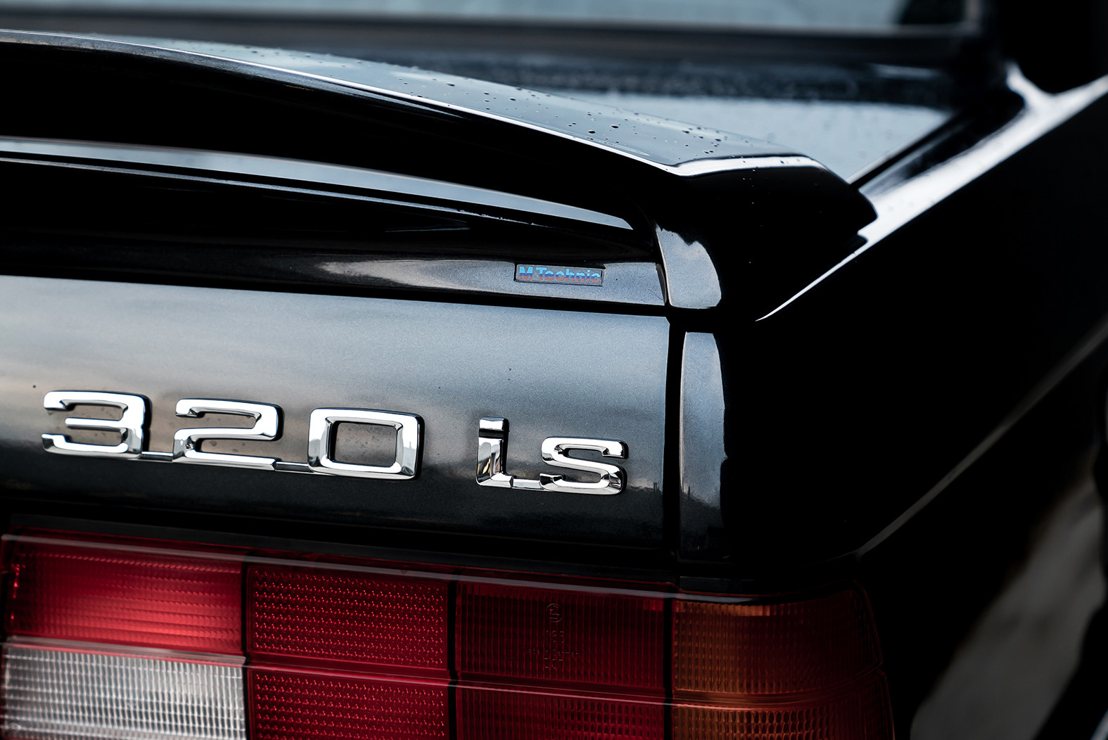 1988 BMW 320 IS 13