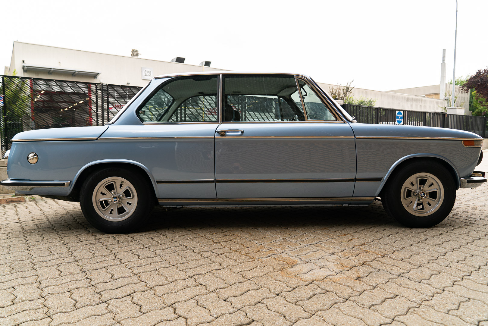 1973 BMW 2002 Tii 3