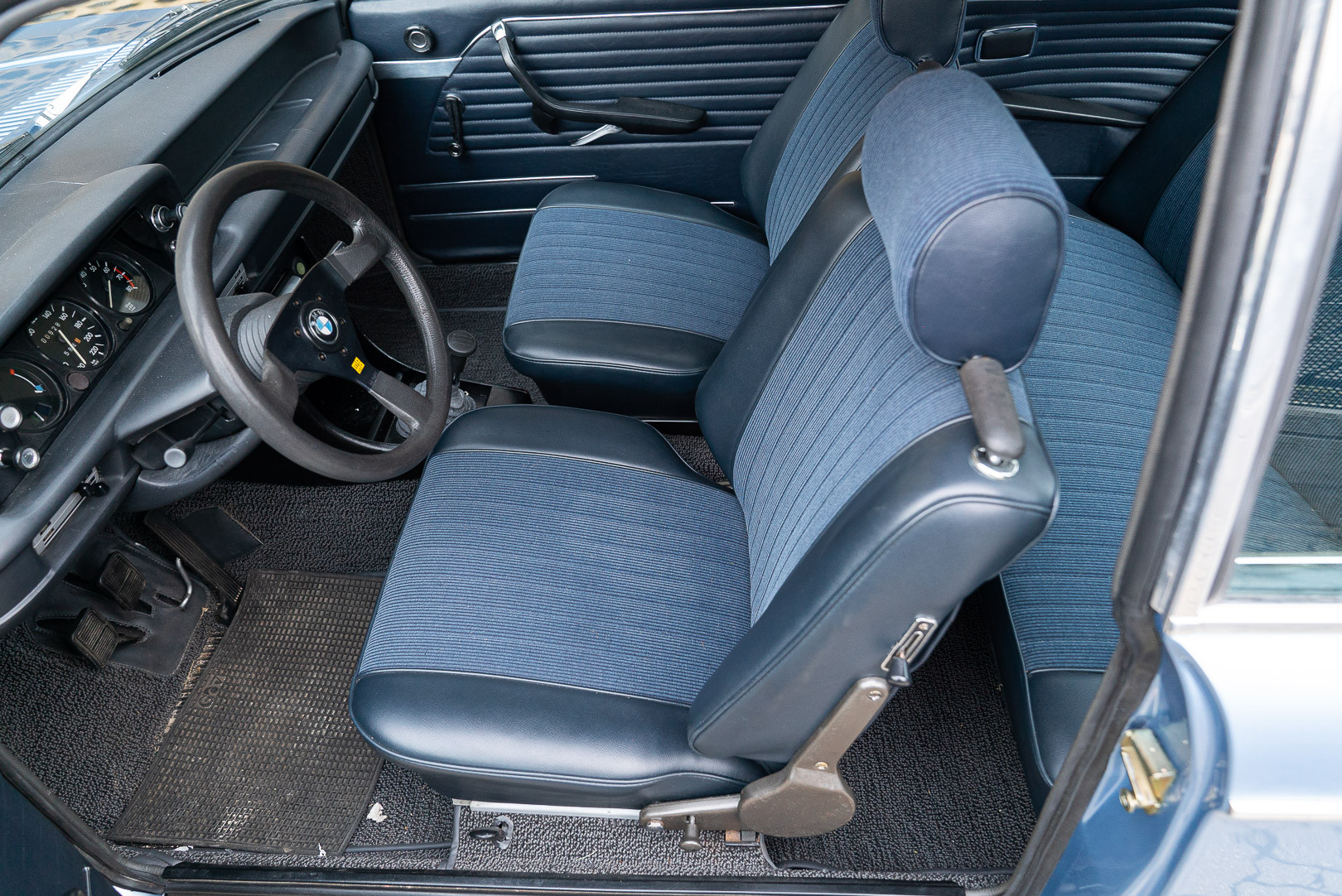 1973 BMW 2002 Tii 35
