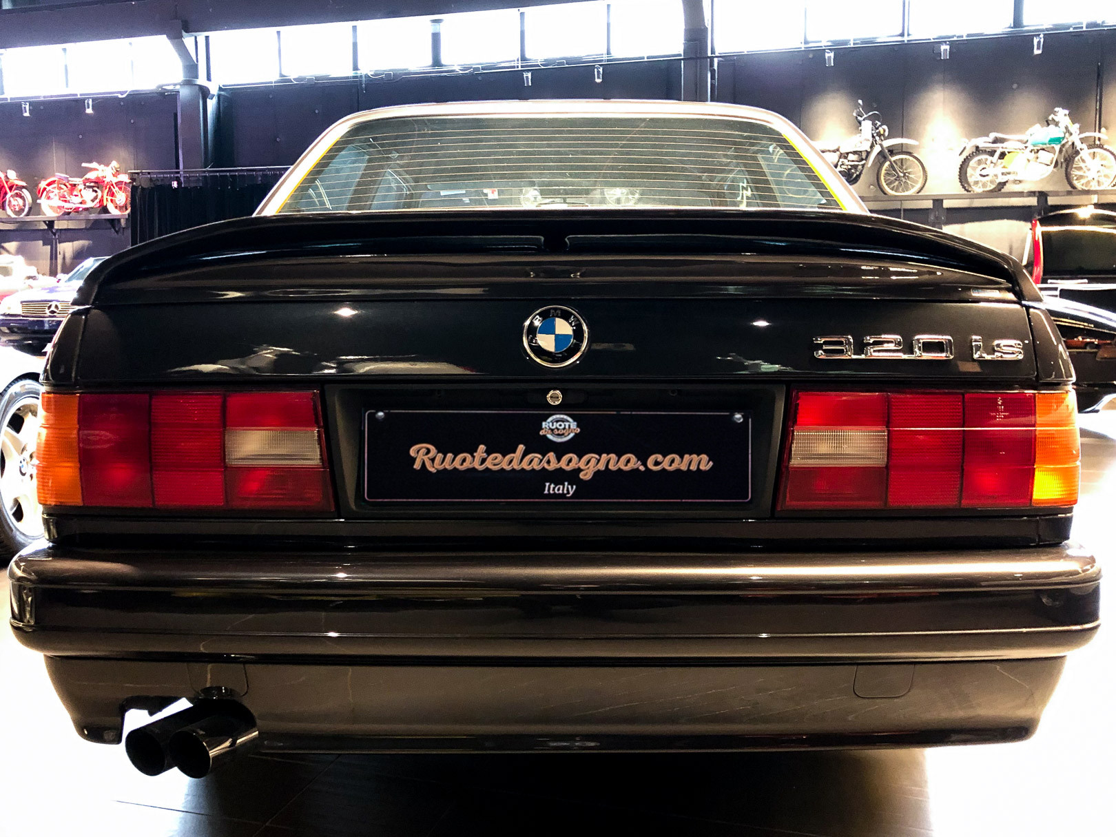 1988 BMW 320 IS 27