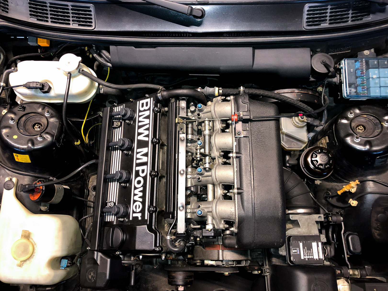 1988 BMW 320 IS 21