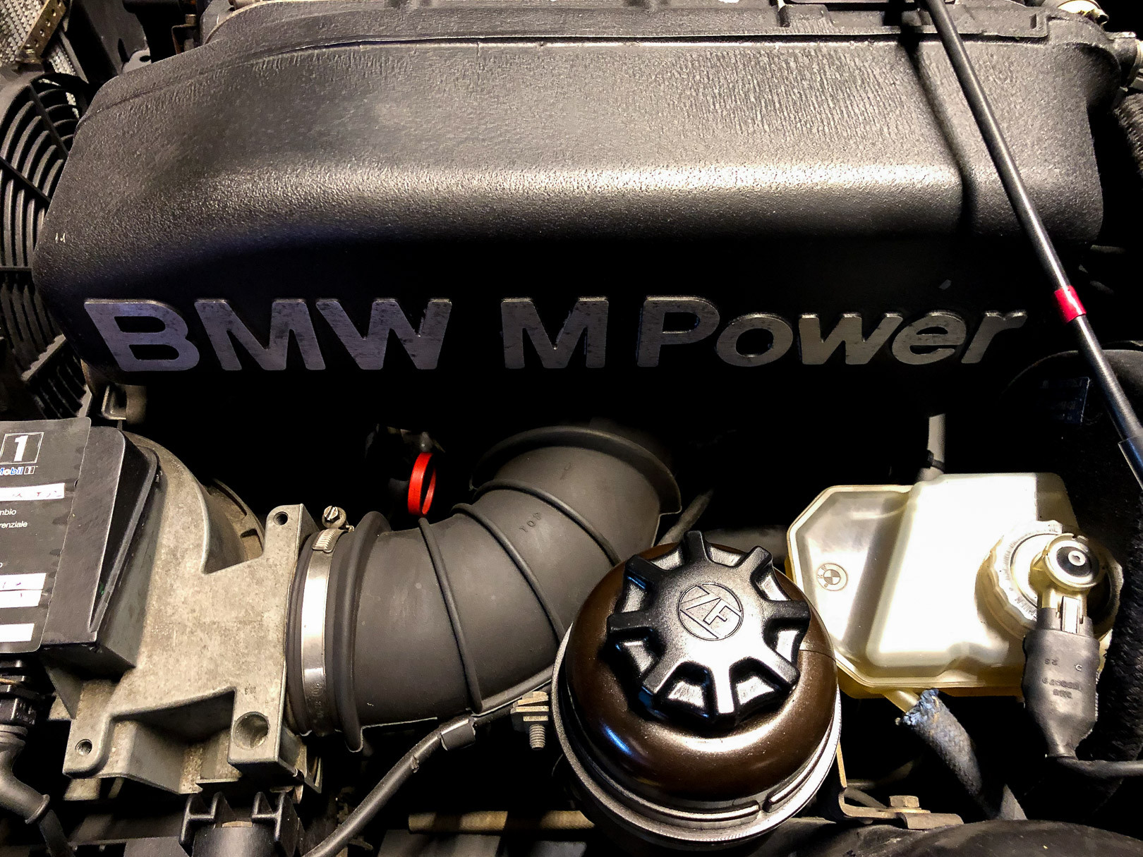 1988 BMW 320 IS 26