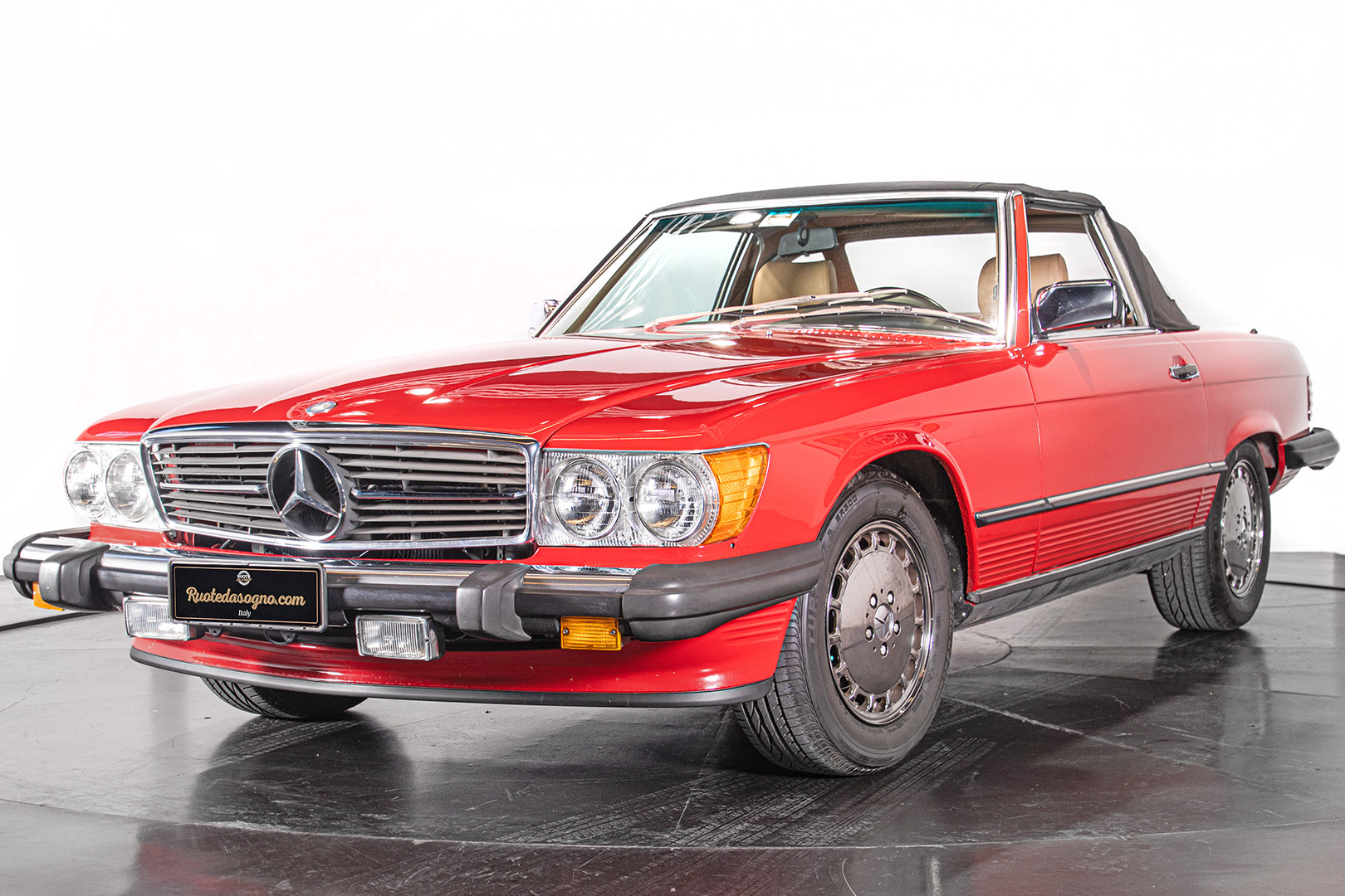1985 Mercedes-Benz SL 560 0