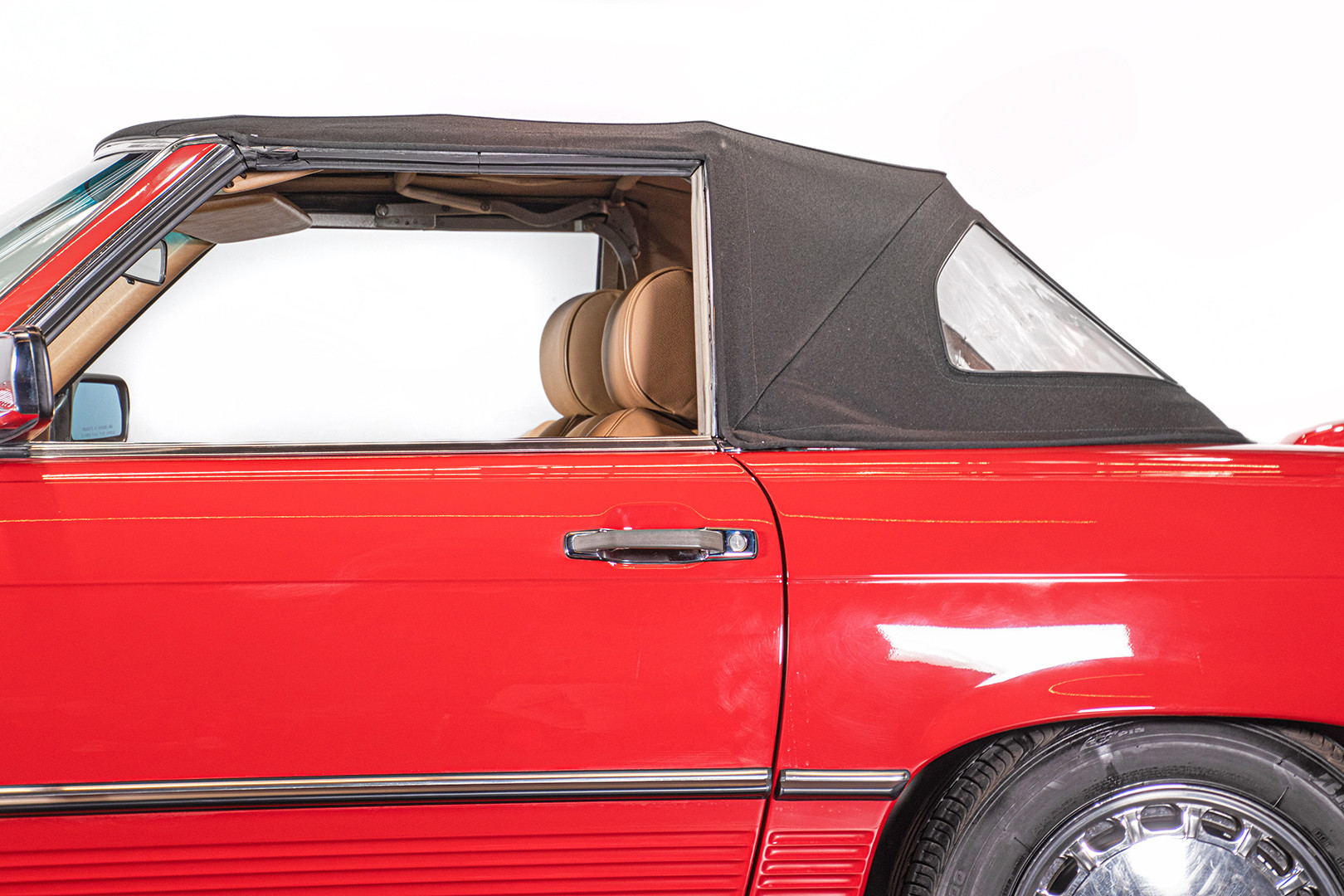 1985 Mercedes-Benz SL 560 1