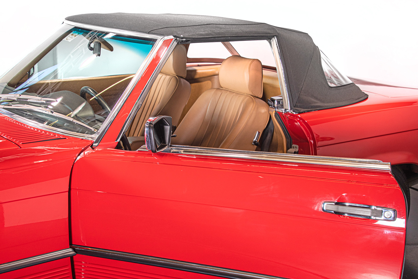 1985 Mercedes-Benz SL 560 14