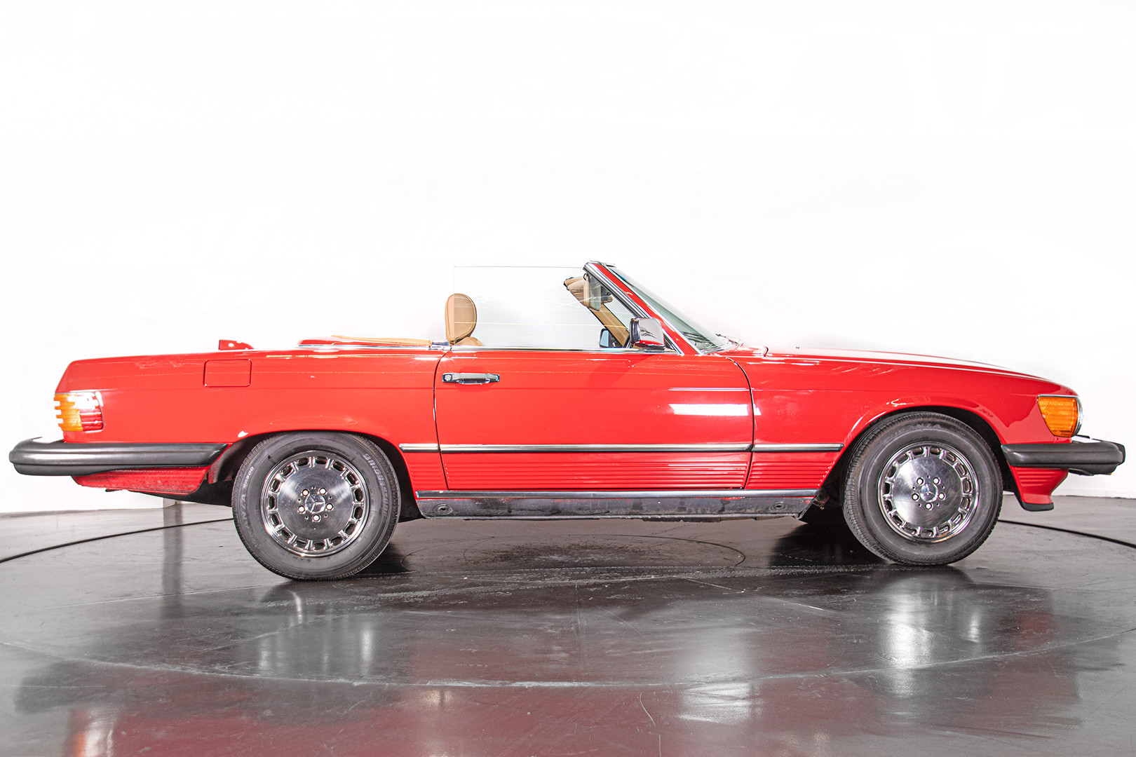 1985 Mercedes-Benz SL 560 25
