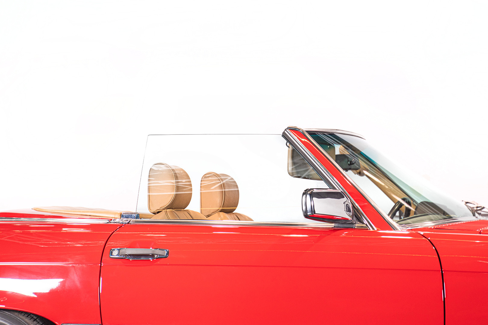 1985 Mercedes-Benz SL 560 26