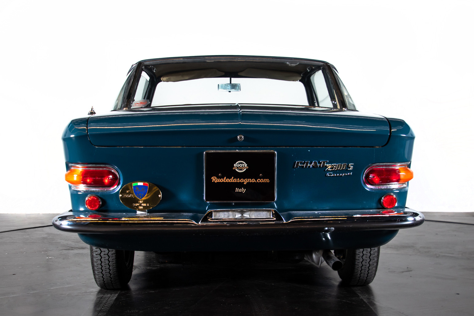 1964 FIAT COUPE' 2300 S 3