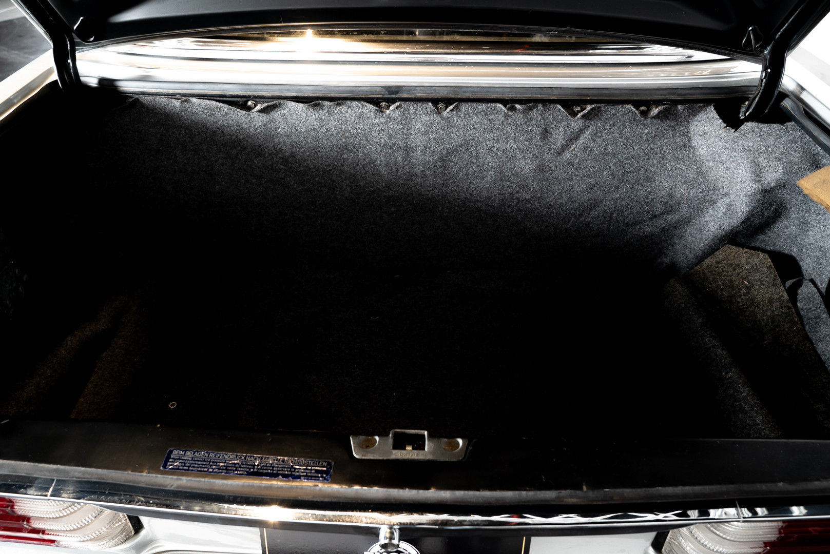 1971 Mercedes-Benz SL 350 Cabrio 25