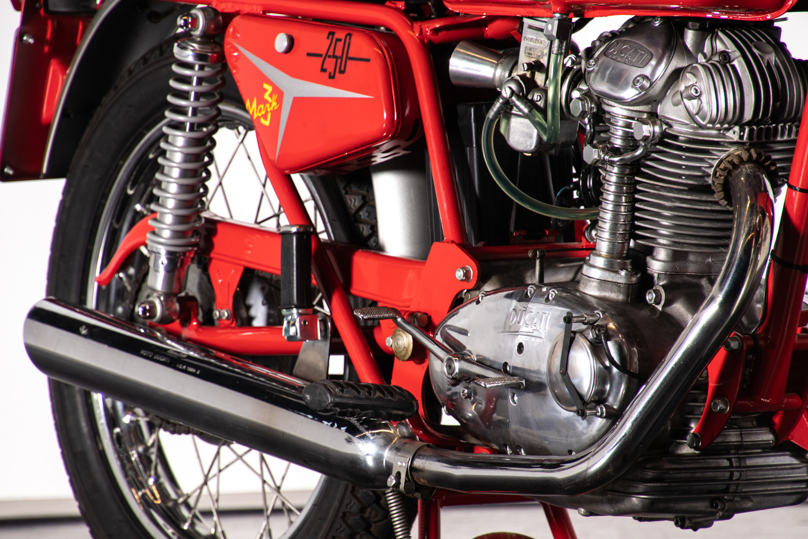 1969 Ducati 250 7