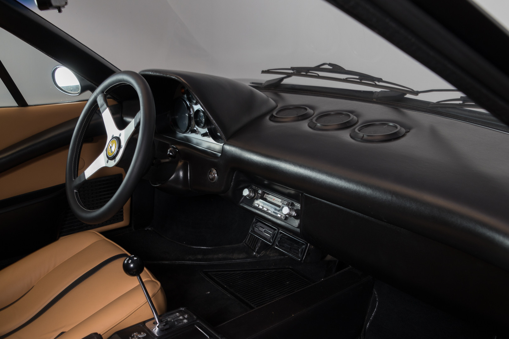 1976 Ferrari 308 GTB Vetroresina 24
