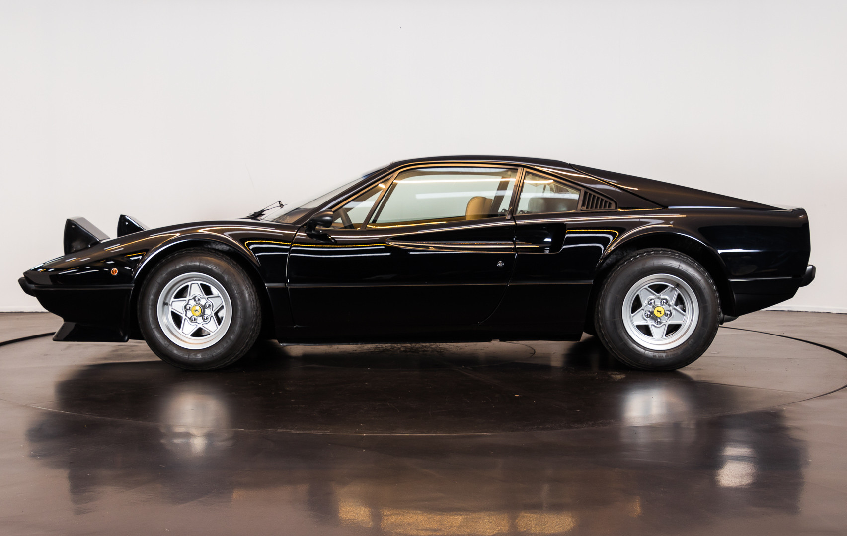 1976 Ferrari 308 GTB Vetroresina 11