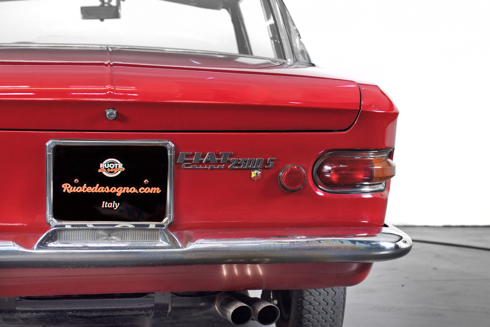 1963 Fiat 2300 S coupè 10