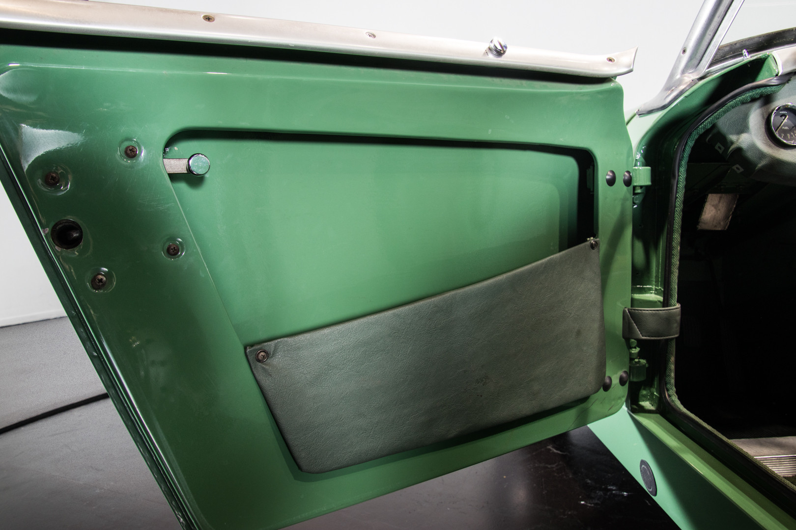 1960 AUSTIN-HEALEY SPRITE FROG EYE 35