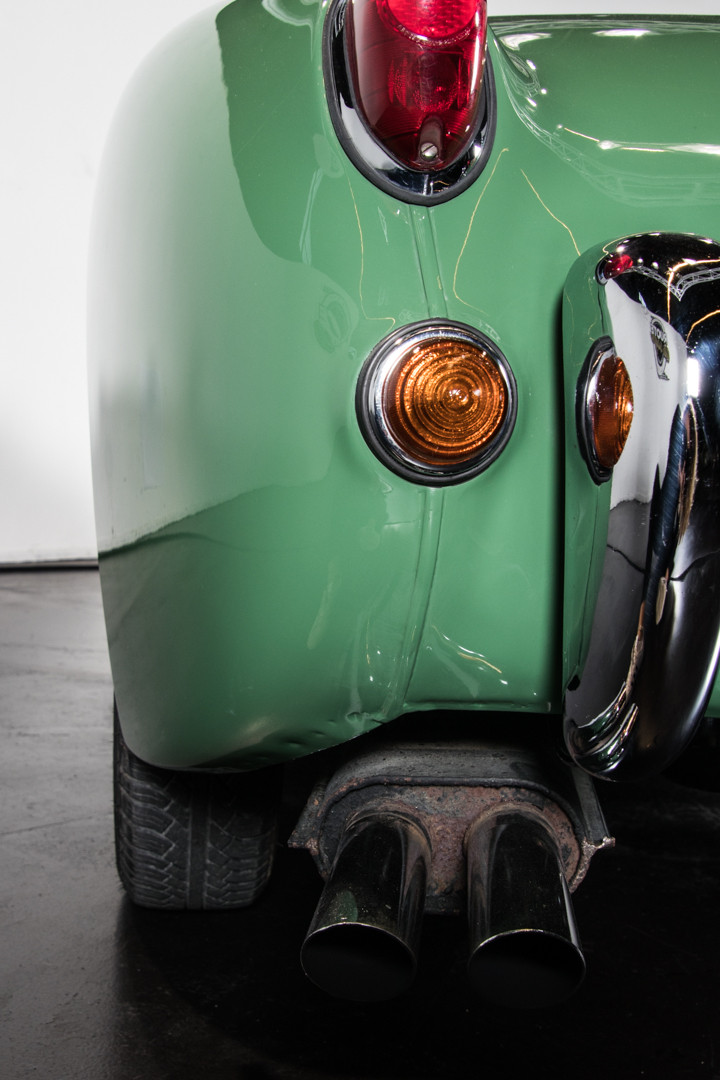 1960 AUSTIN-HEALEY SPRITE FROG EYE 16