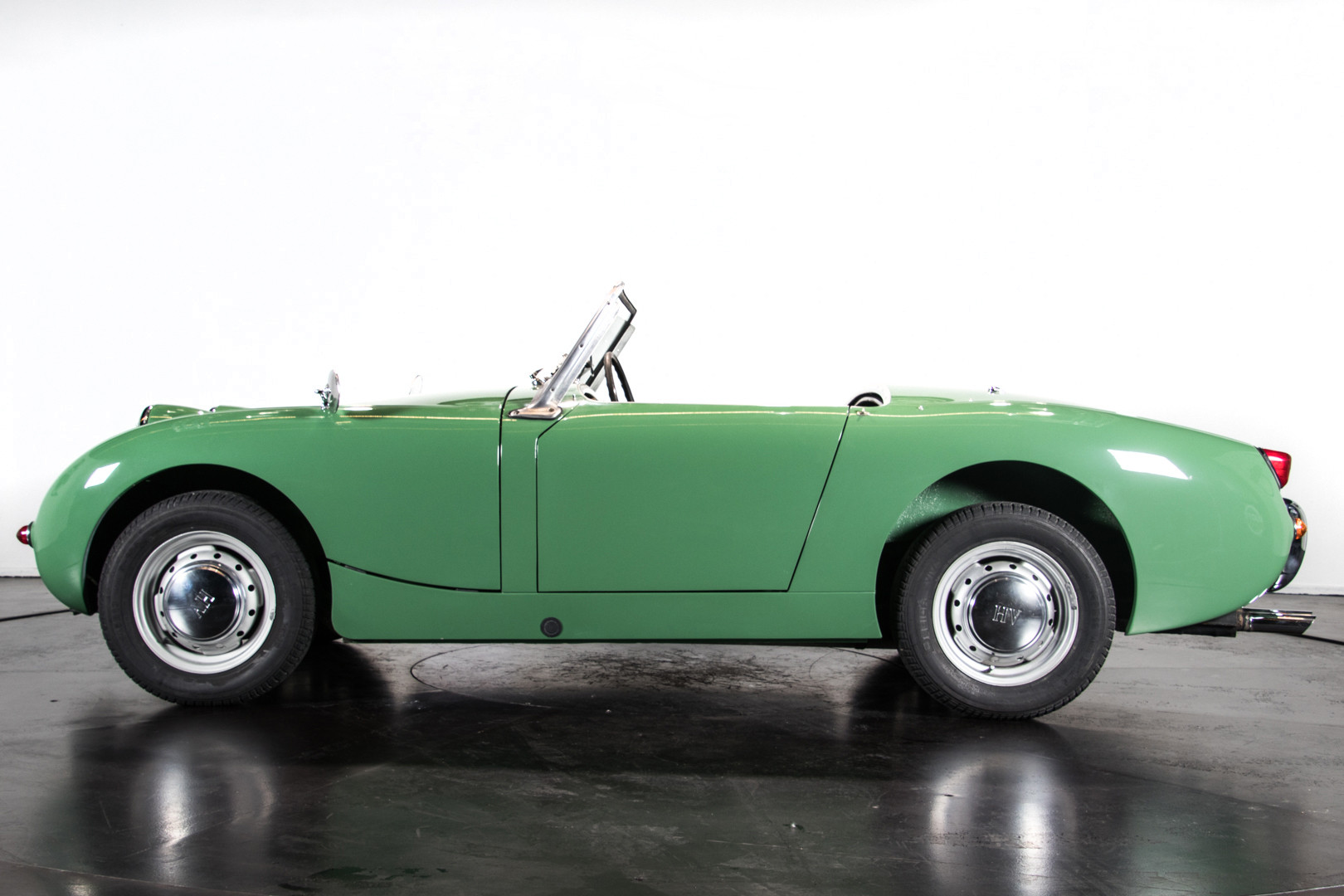 1960 AUSTIN-HEALEY SPRITE FROG EYE 1