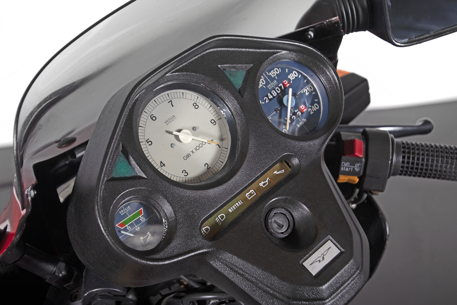 1983 MOTO GUZZI VF LE MANS III 22