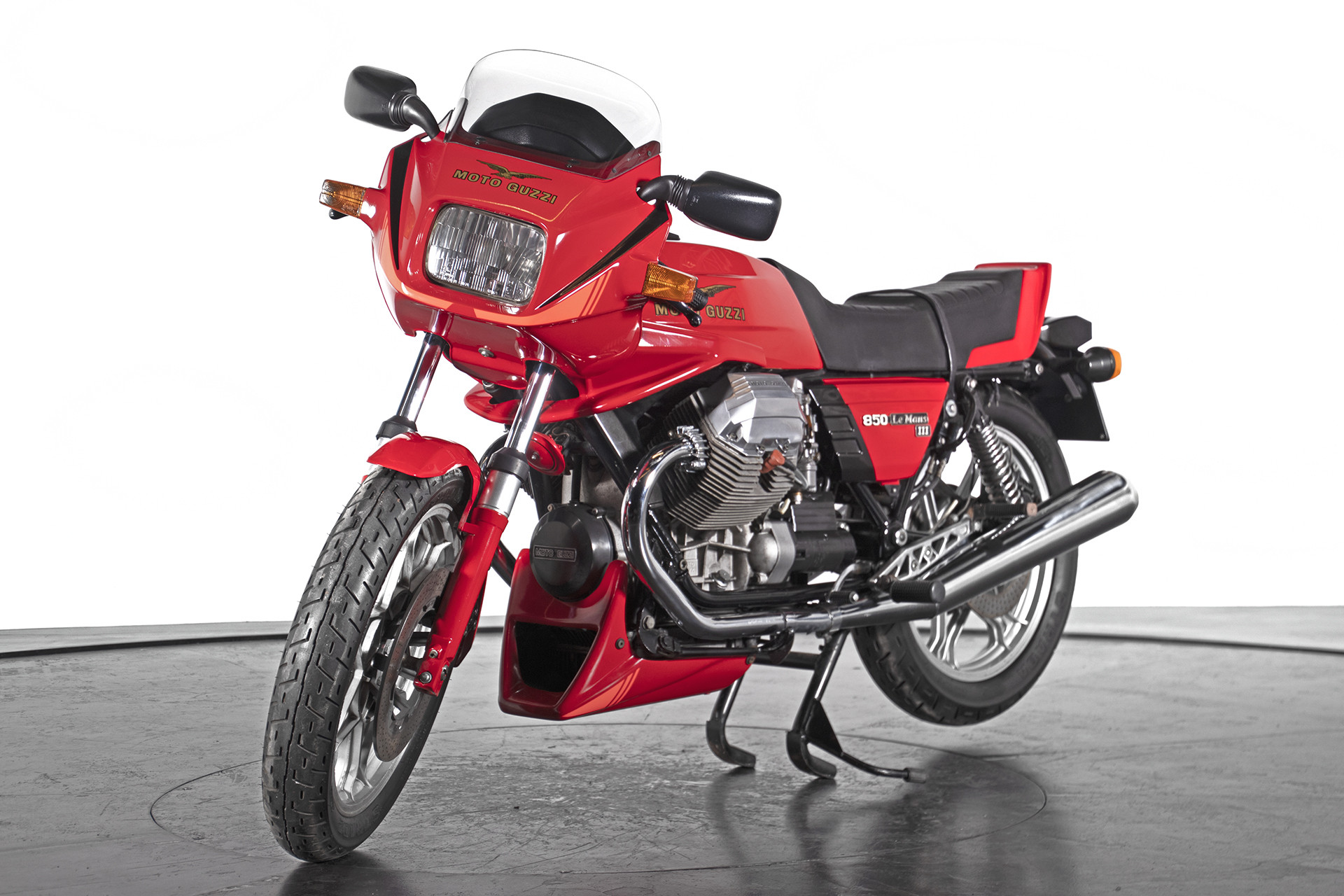 1983 MOTO GUZZI VF LE MANS III 5