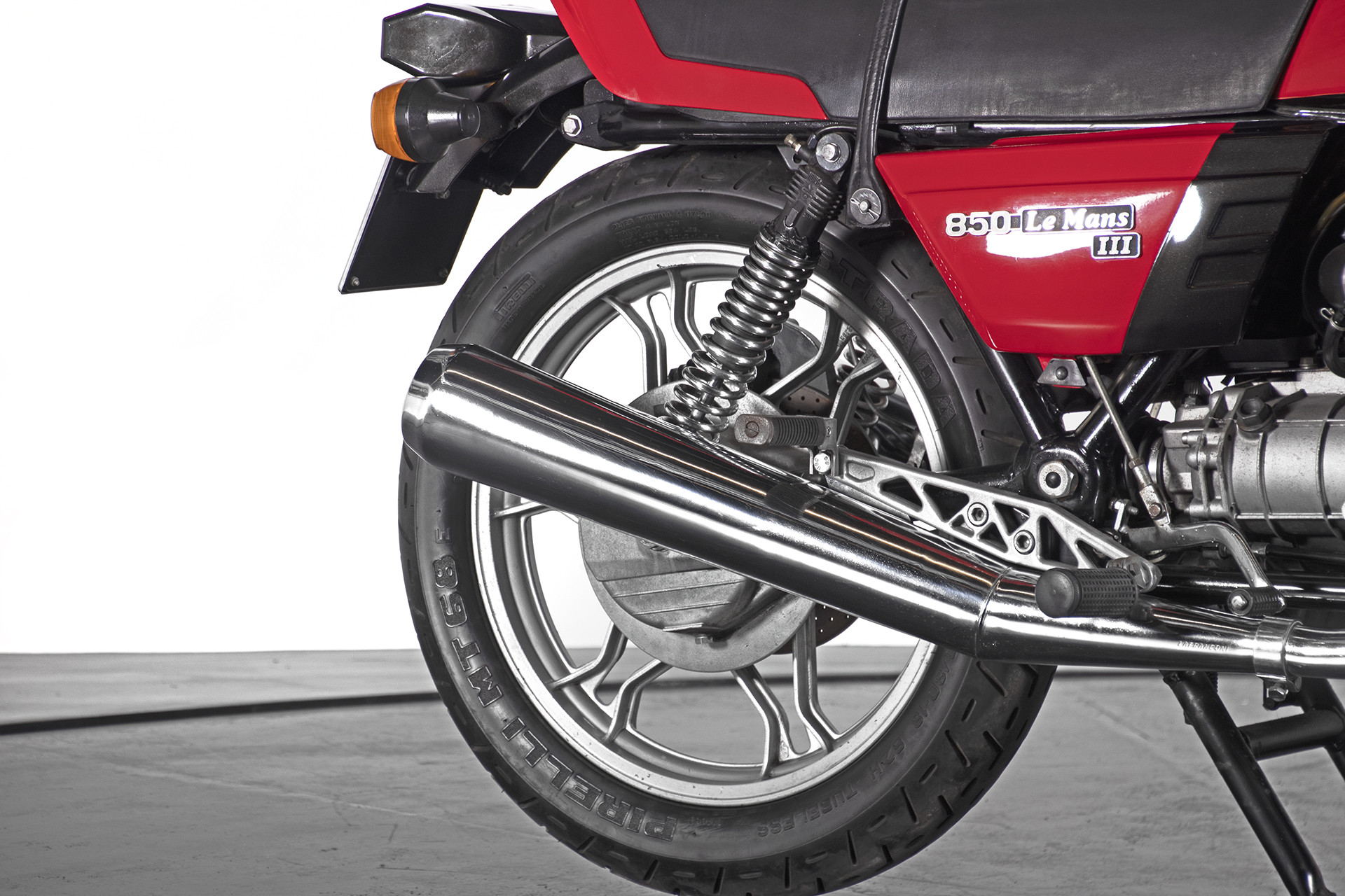 1983 MOTO GUZZI VF LE MANS III 7