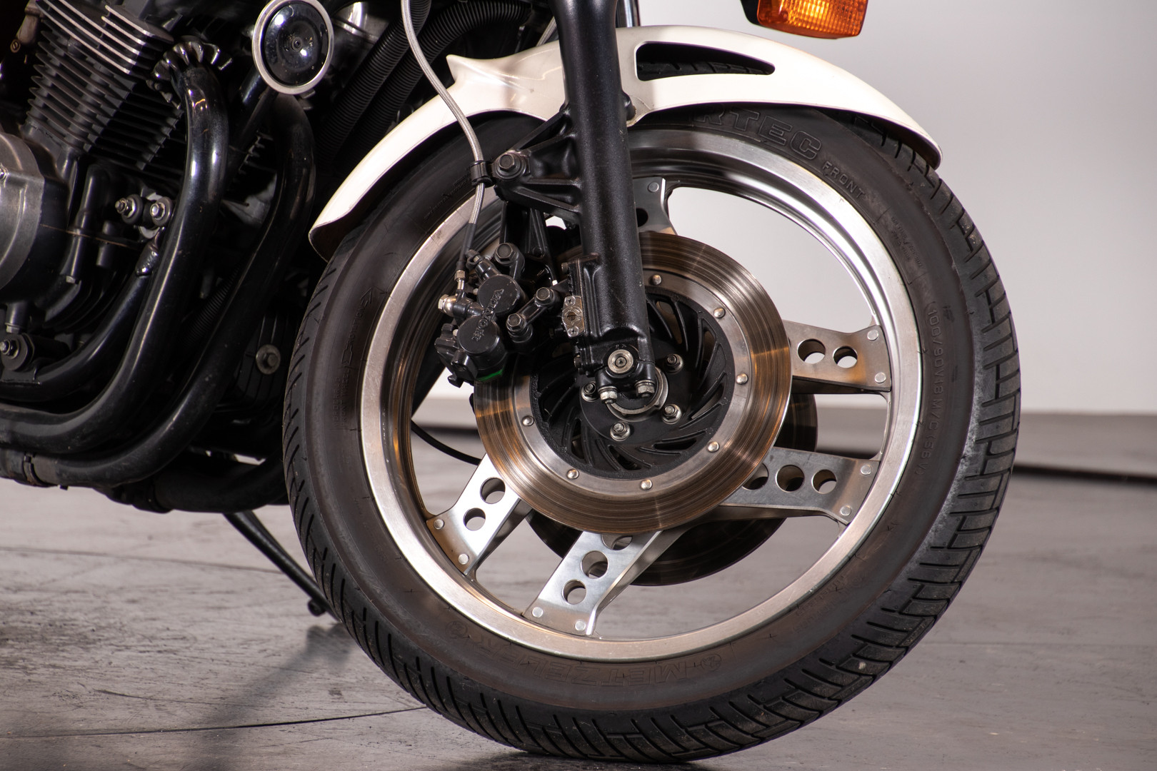 1983 Honda CB 900- F2 SC09 14