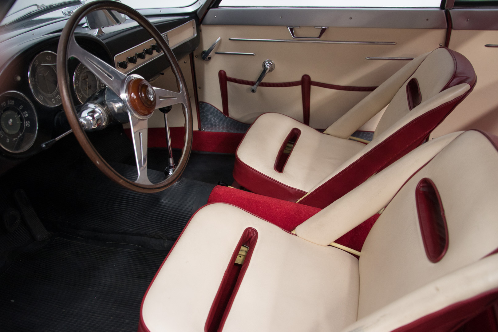 1958 Lancia Appia GTZ 14