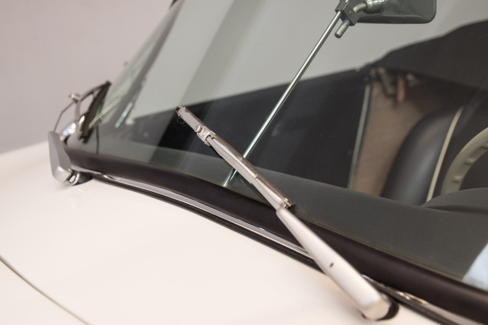1955 Porsche 356 pre-A Speedster 24