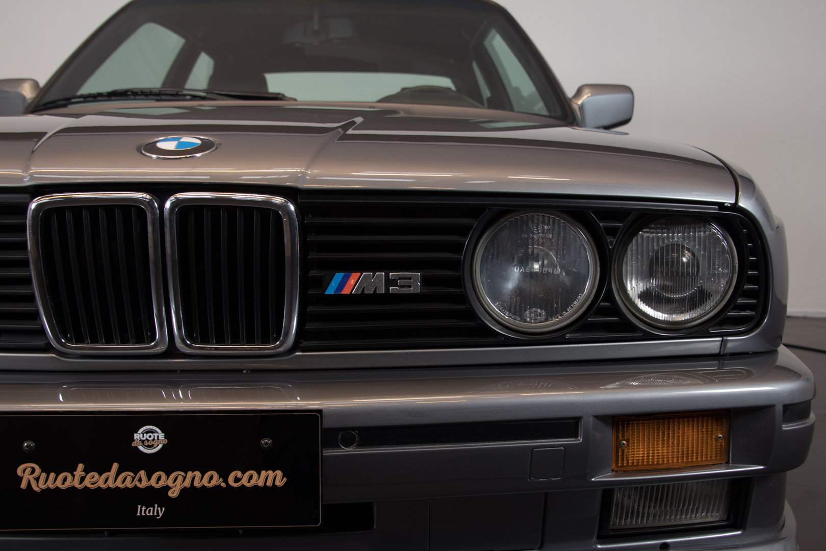 1990 BMW M3 e30 - “JOHNNY CECOTTO” 11