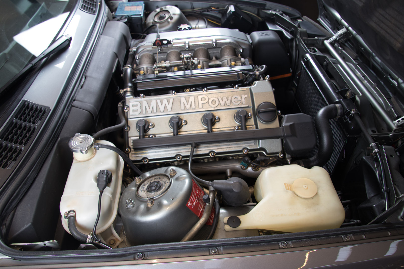 1990 BMW M3 e30 - “JOHNNY CECOTTO” 25