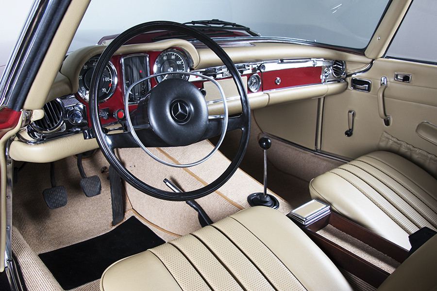 1985 Mercedes-Benz 280 SL 14
