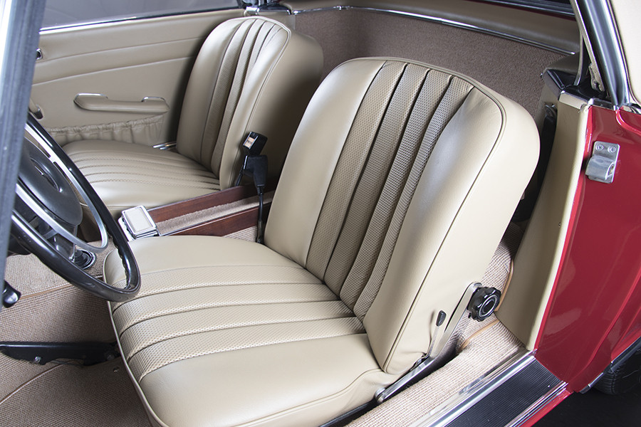 1985 Mercedes-Benz 280 SL 19