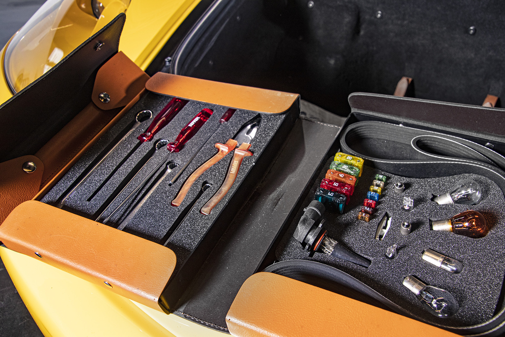 2001 Ferrari 360 Spider "Manuale" 62