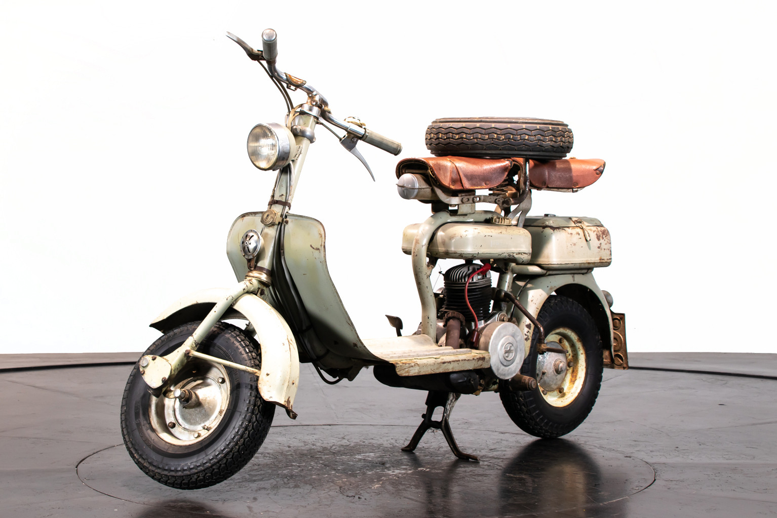 1953 INNOCENTI LAMBRETTA 125 16