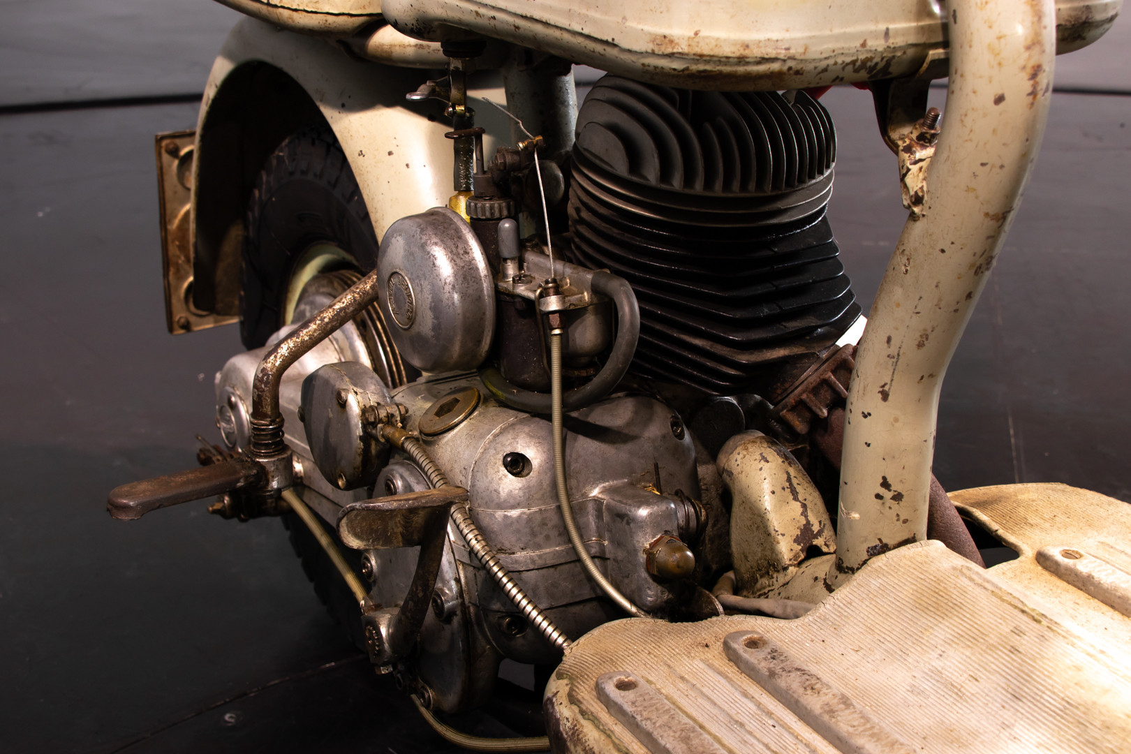 1953 INNOCENTI LAMBRETTA 125 18