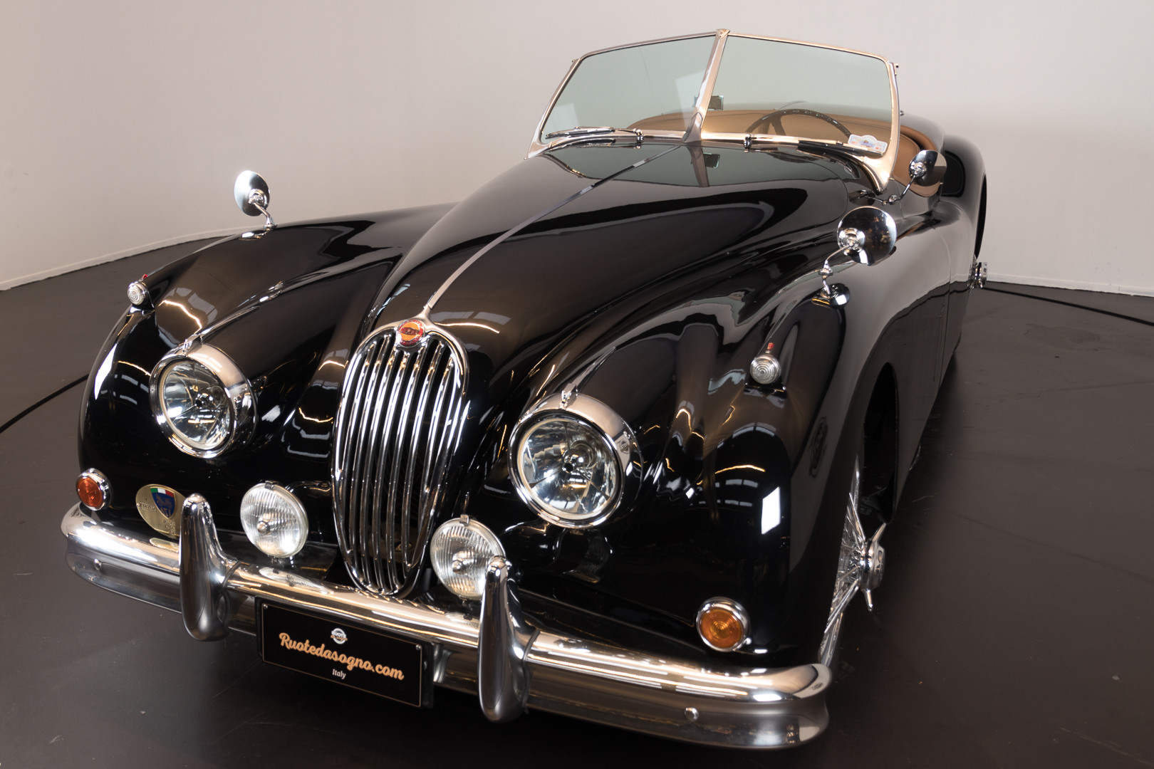 1955 Jaguar XK140 Roadster OTS 19