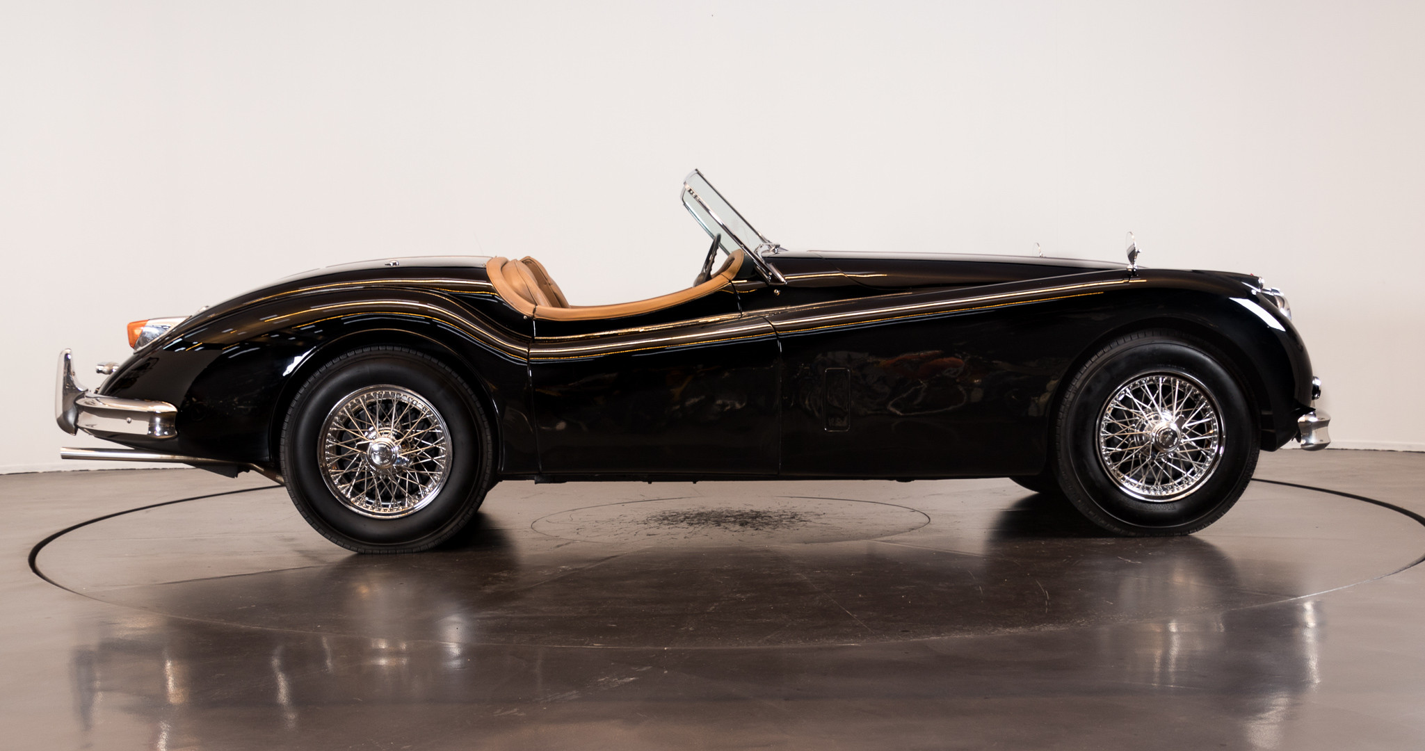 1955 Jaguar XK140 Roadster OTS 3