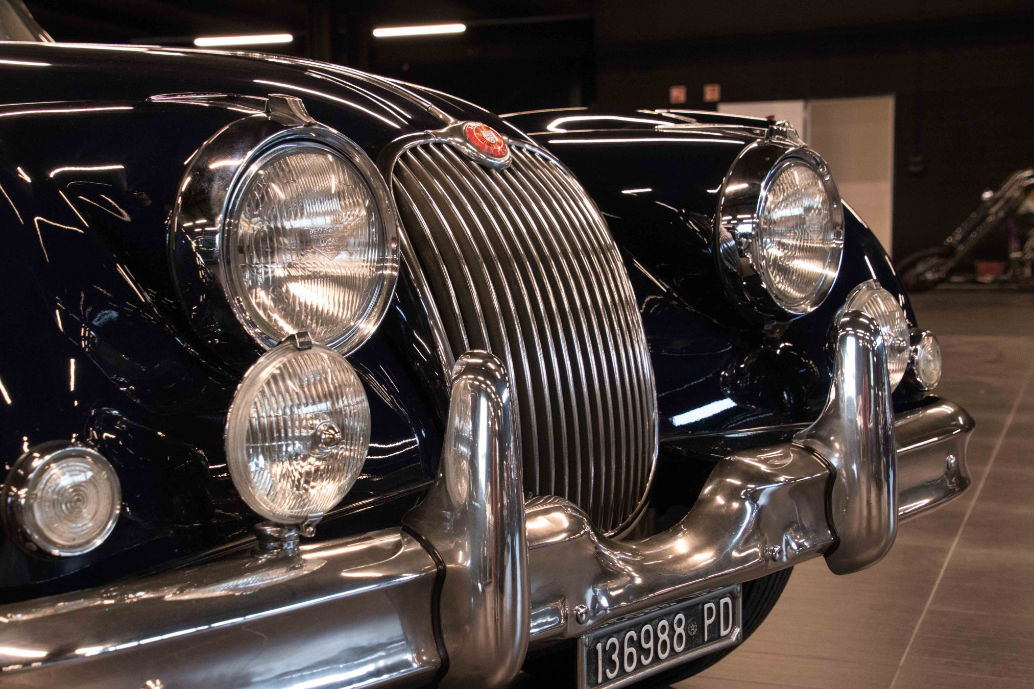 products/JAG00005/JAG0005-10.jpg 1961 Jaguar XK150 DHC 7