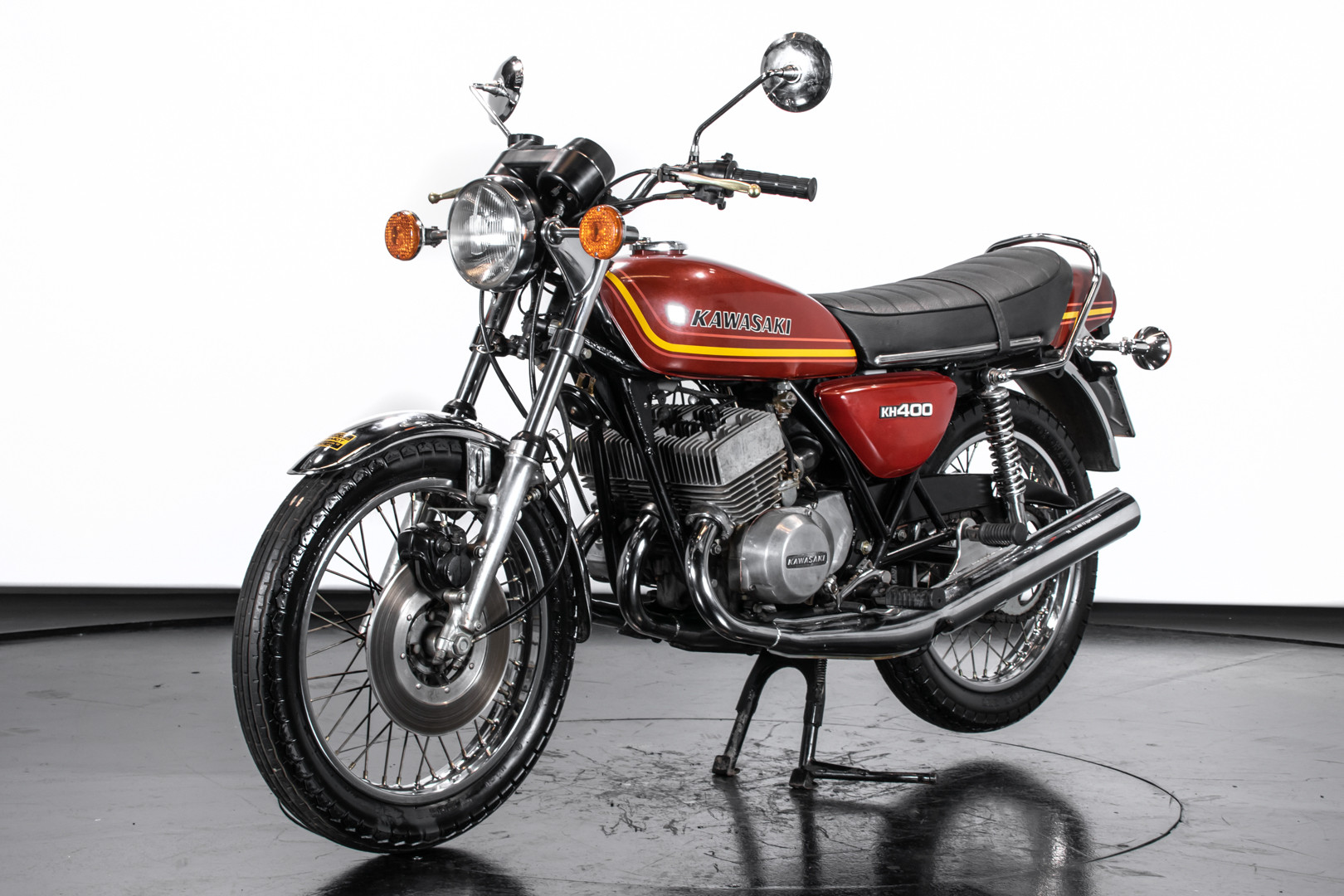 1976 Kawasaki KH 400 MACH III 4