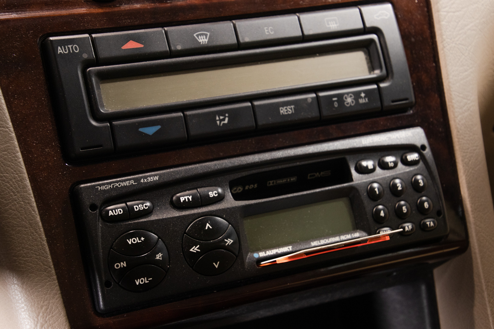 1998 Mercedes-Benz C240 SW 32