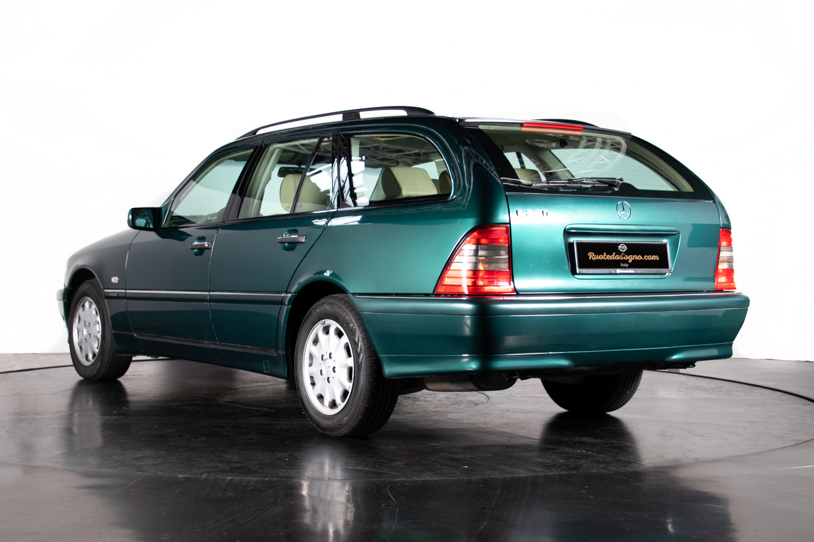 1998 Mercedes-Benz C240 SW 2