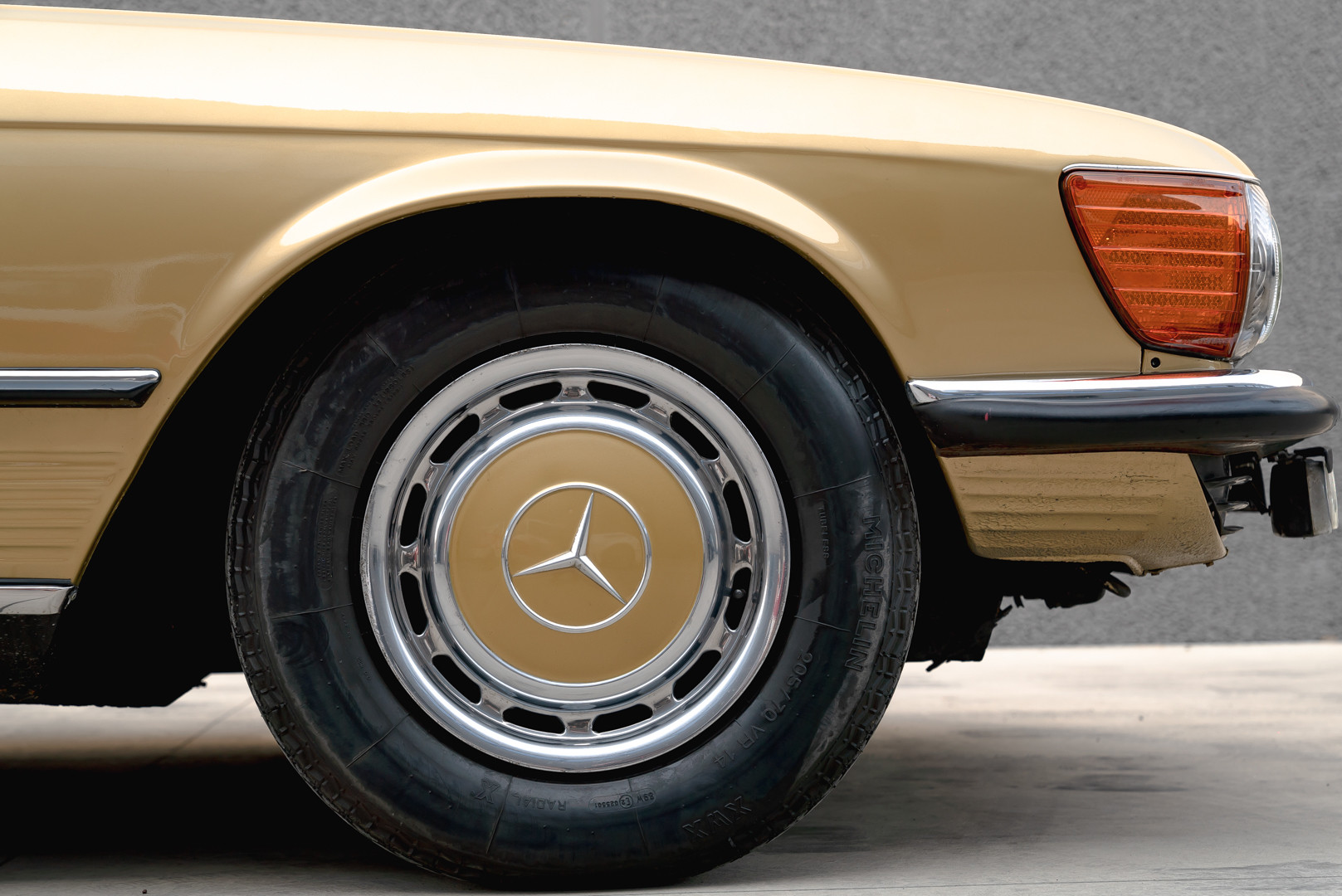 1972 Mercedes-Benz 350 SLC 6