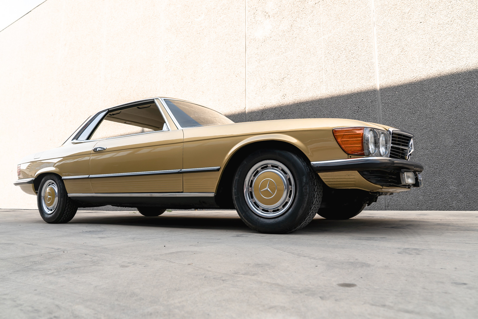 1972 Mercedes-Benz 350 SLC 1