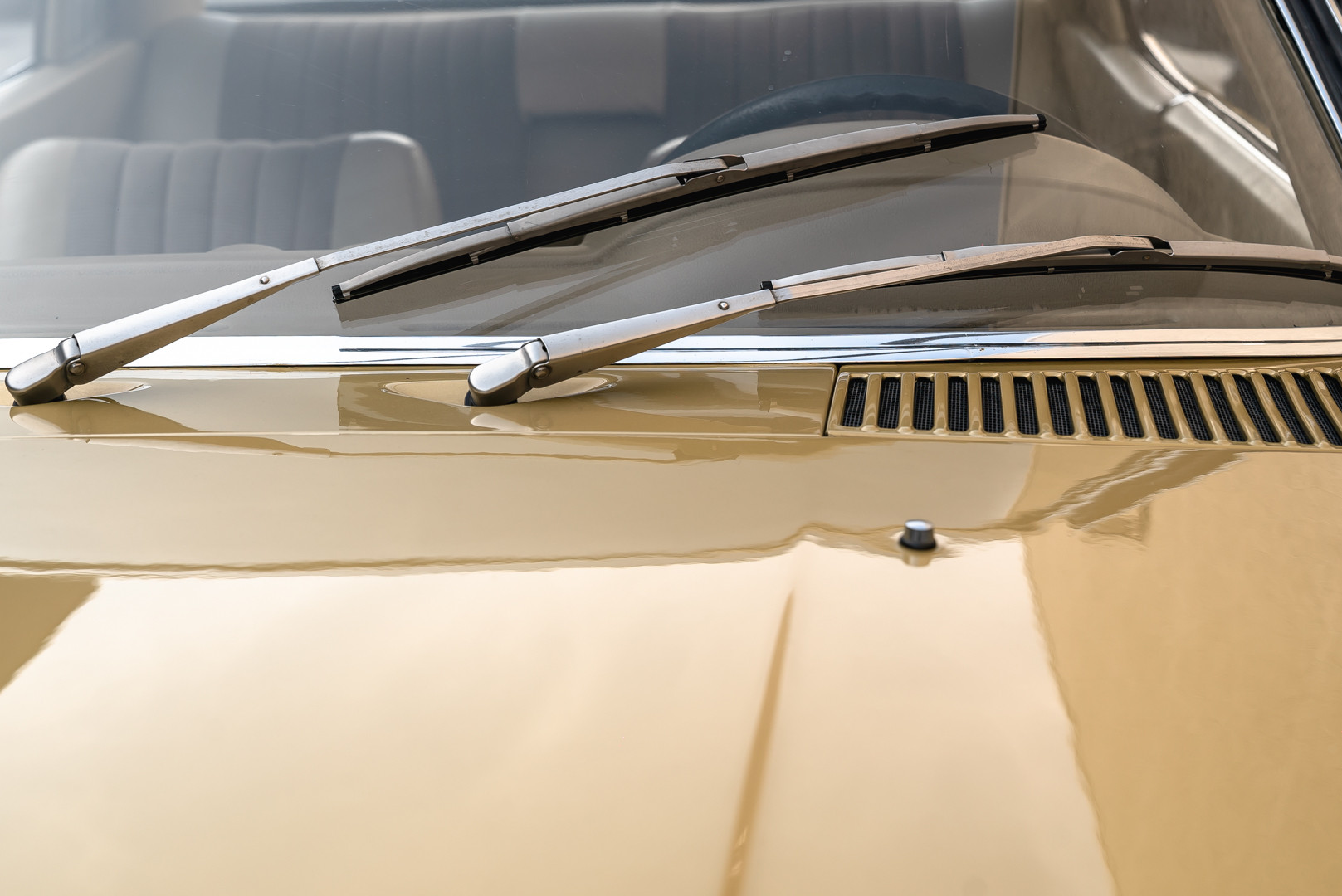 1972 Mercedes-Benz 350 SLC 15